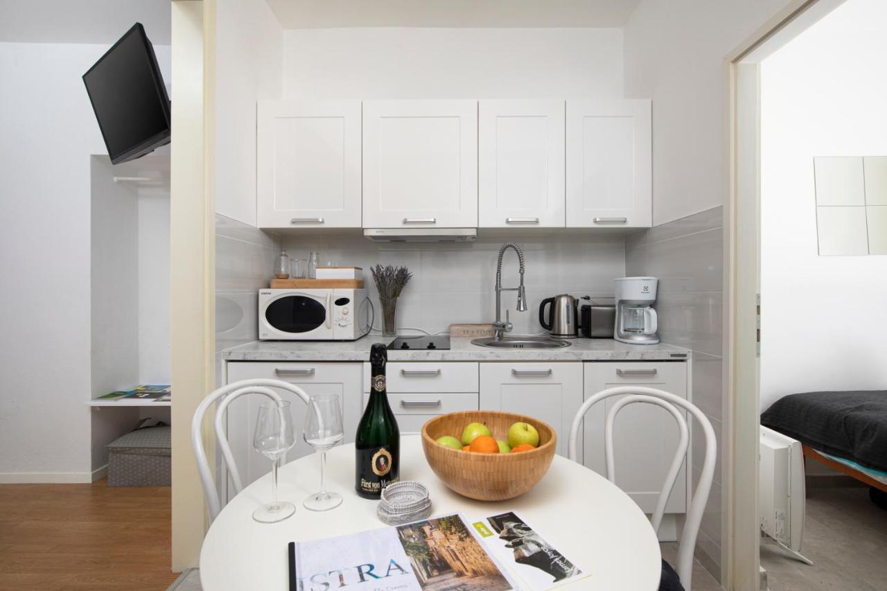 Kandlers Street Apartment Pula Exterior photo